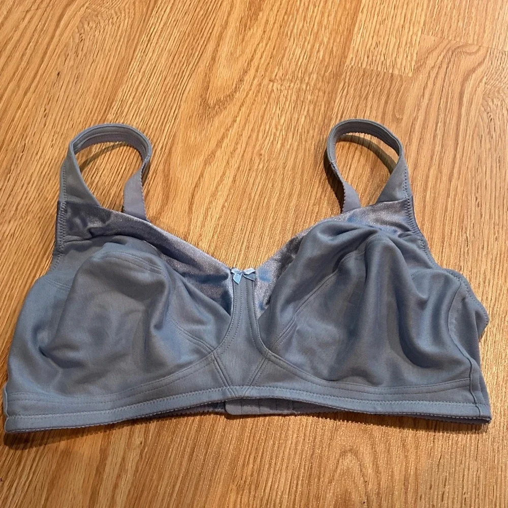 Bestform Wireless Full Coverage Comfort Bra‎ Blue Satin Trim Bow Detail 40DD